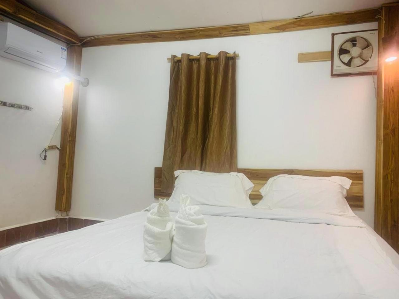 Amelie House Apartment Луанг Прабанг Екстериор снимка